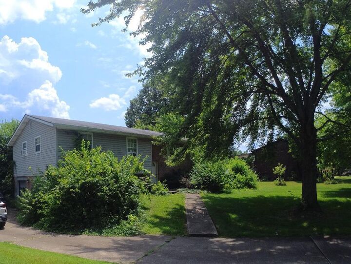 19 Belvoir Circle  Liberty Twp OH 45044 photo