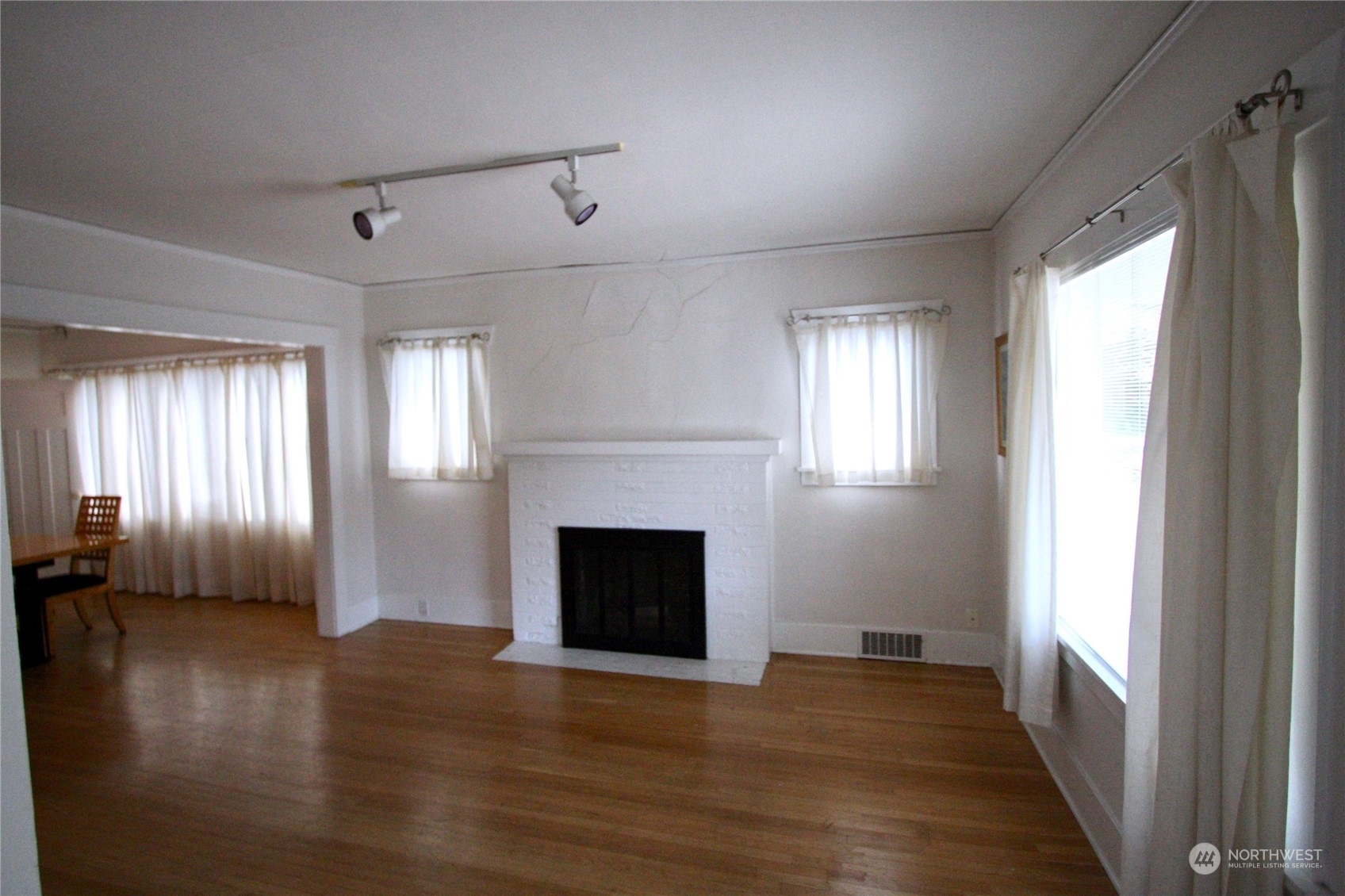 Property Photo: 1514 Warren Avenue N WA 98109