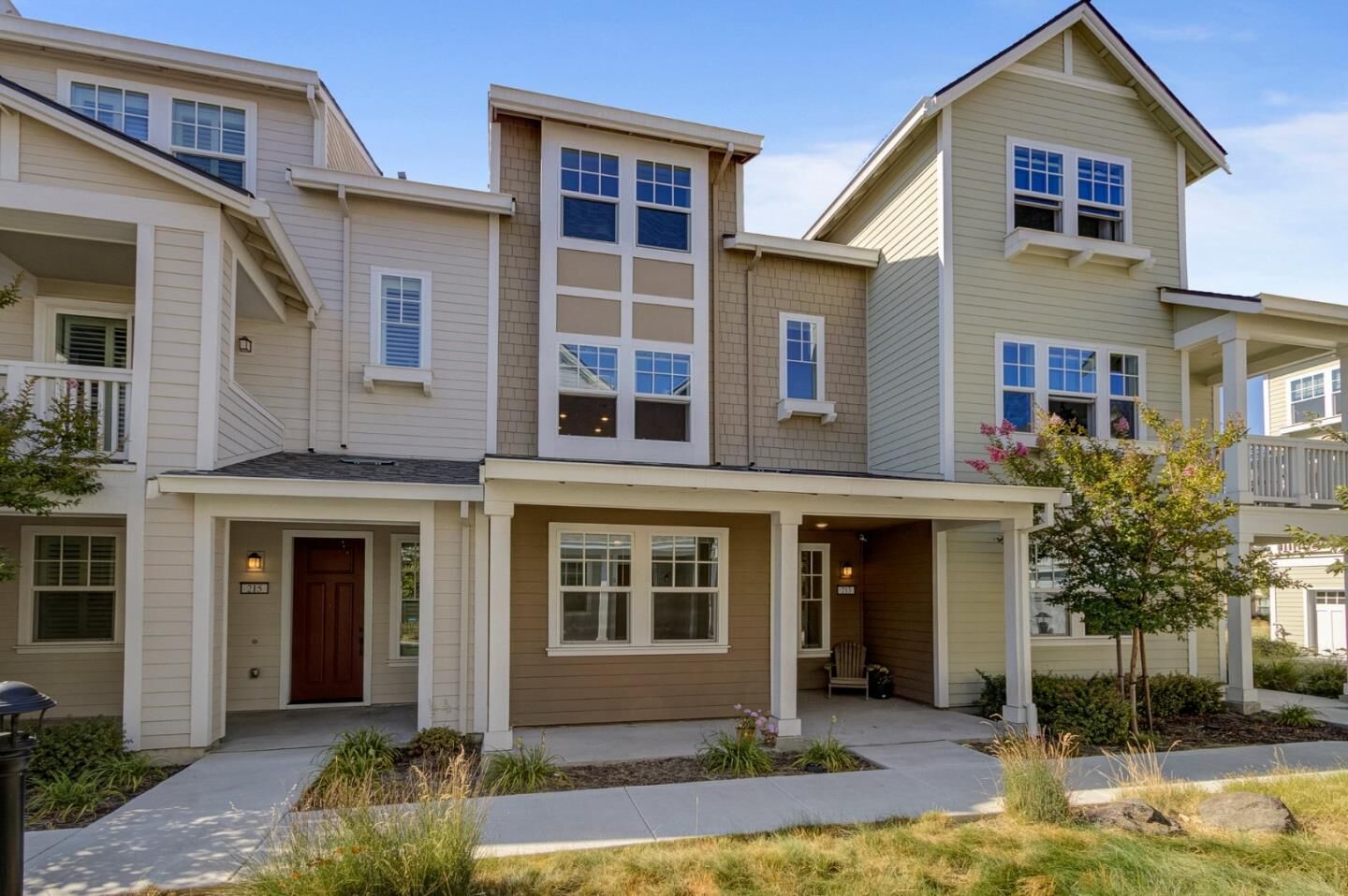 Property Photo:  213 Orbit Way 114  CA 94043 