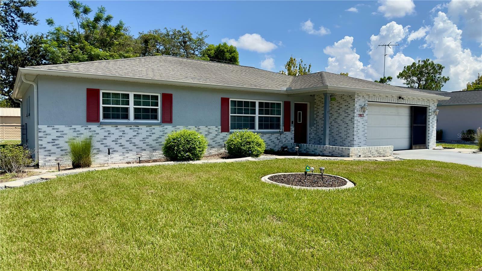 Property Photo: 7817 Rusty Oak Drive FL 34653