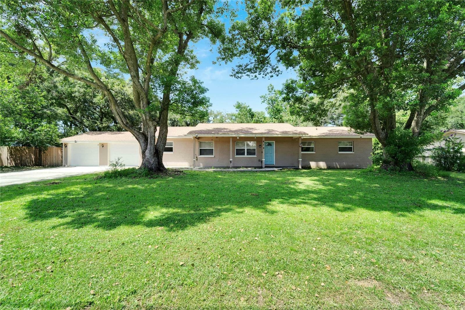 Property Photo:  610 Elaine Drive  FL 33511 