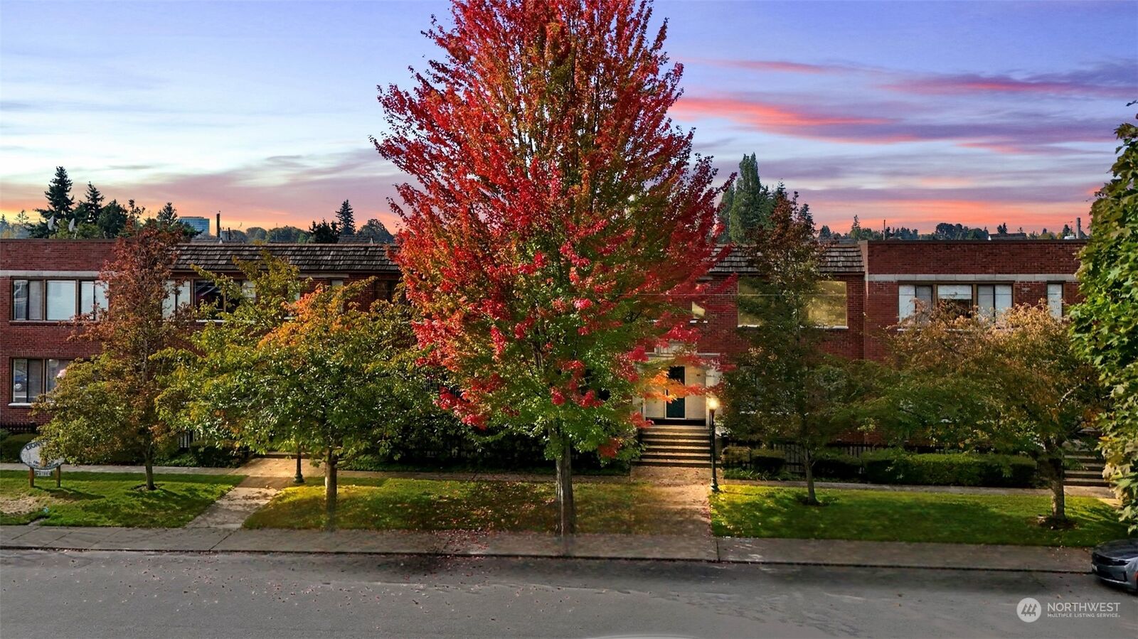 2 bed Everett home for sale 2120 Highland Avenue 205, Everett, WA 98201