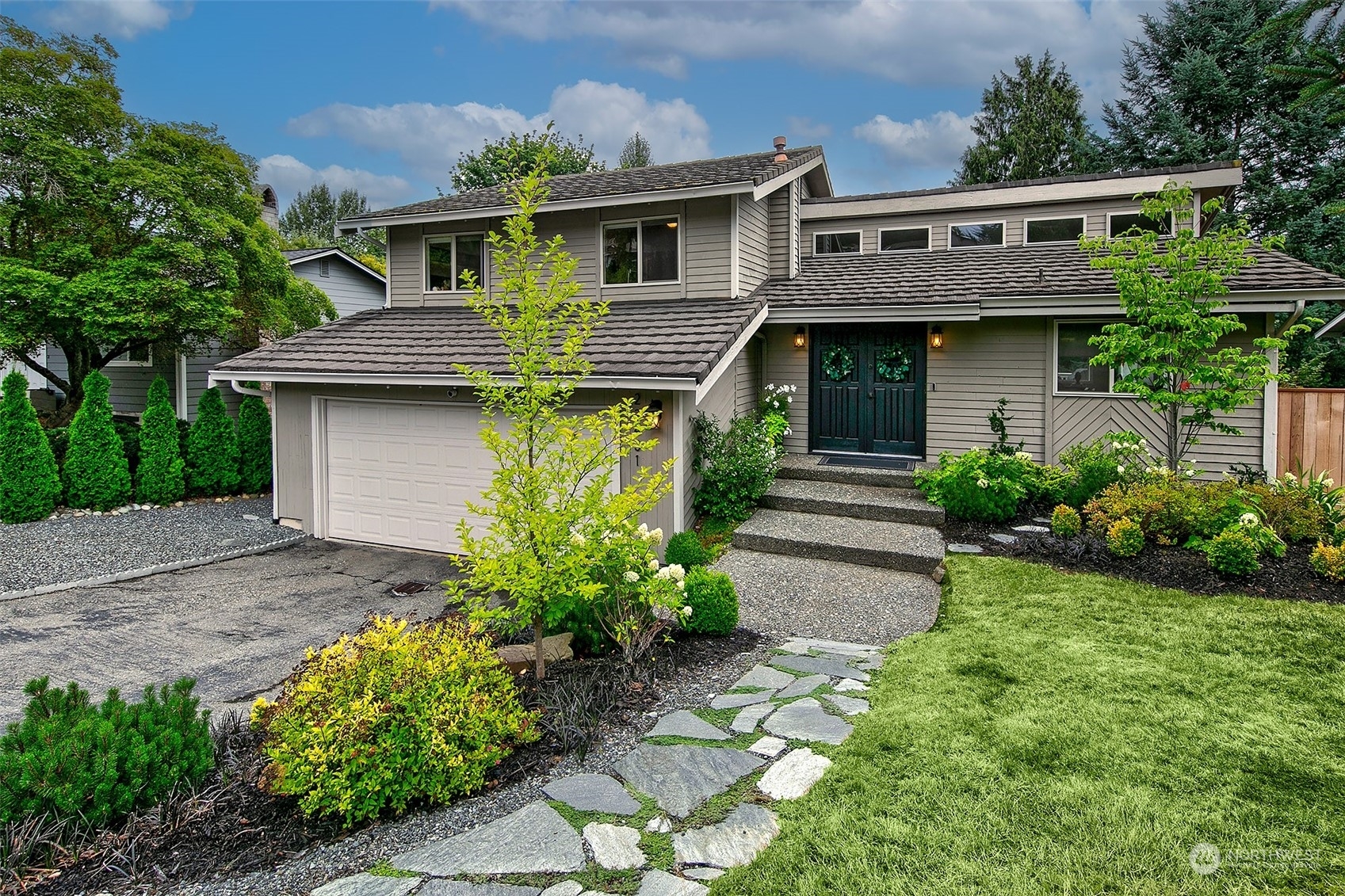 22431 4th Avenue SE  Bothell WA 98021 photo