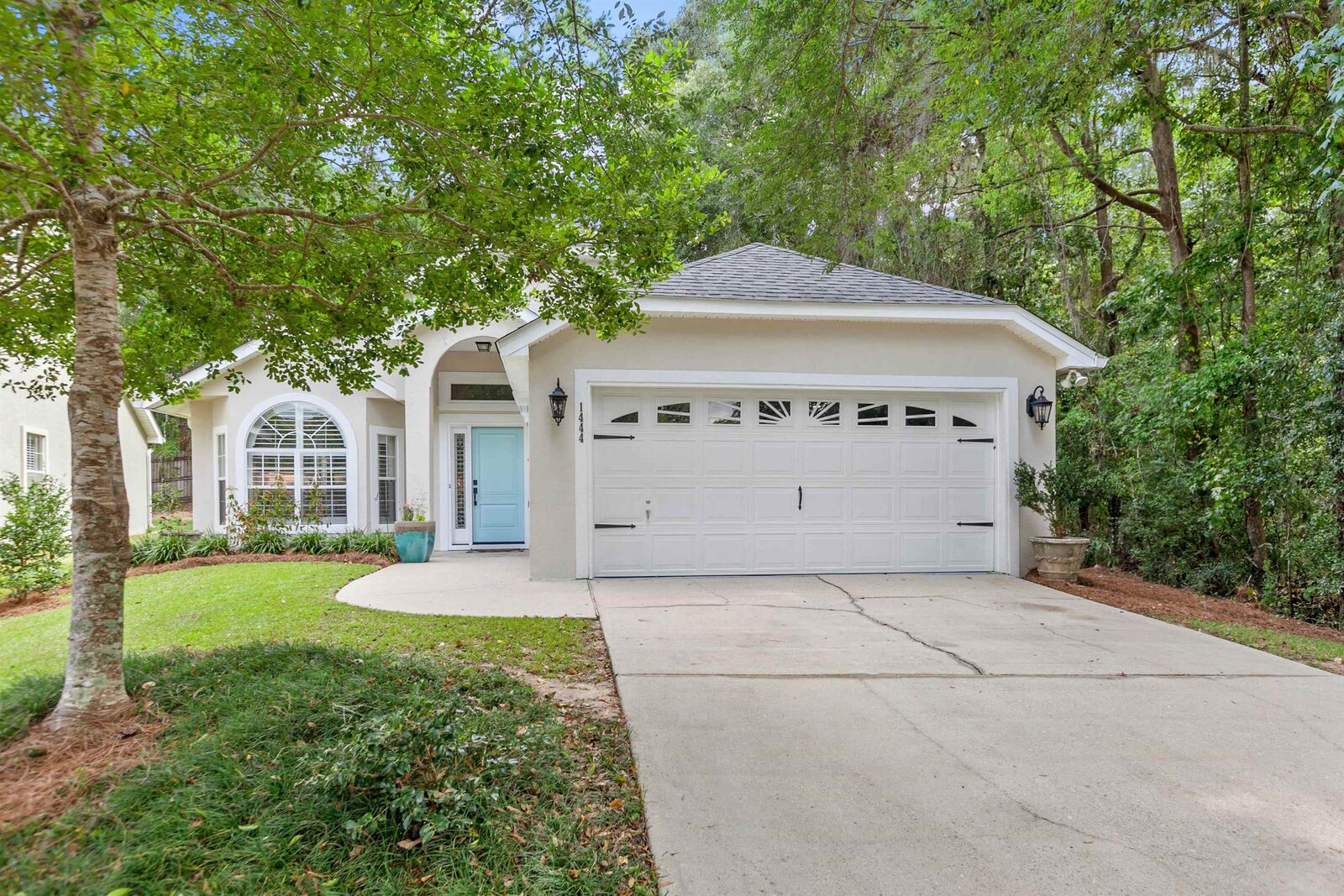 Property Photo:  1444 Applewood Way  FL 32312 