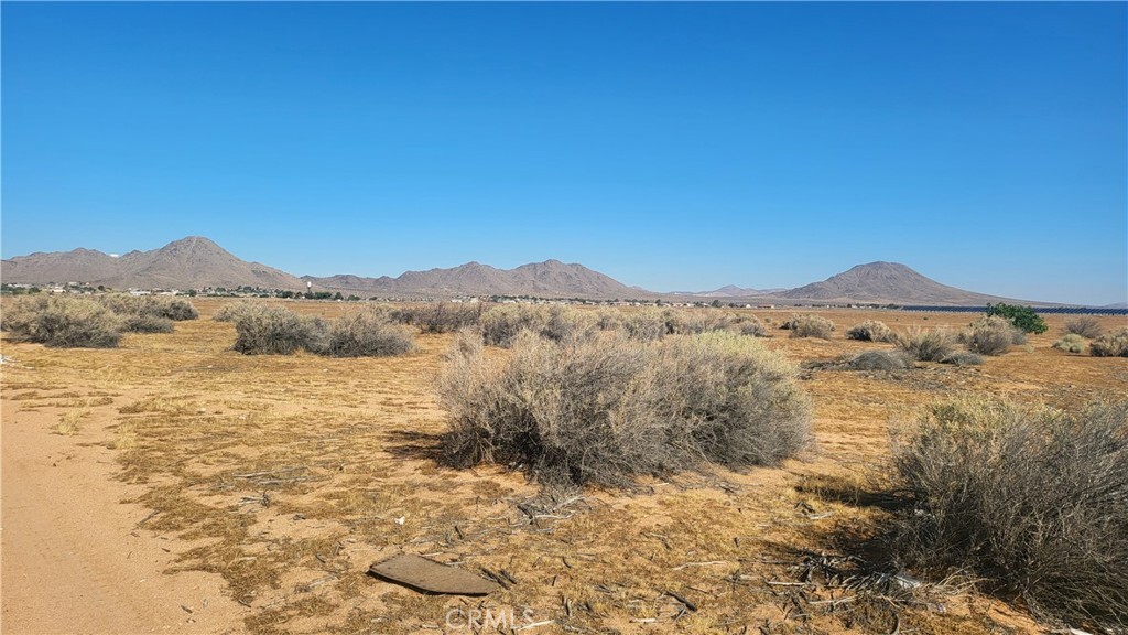 Property Photo: 0 Navajo Rd 0440-096-43 CA 92307