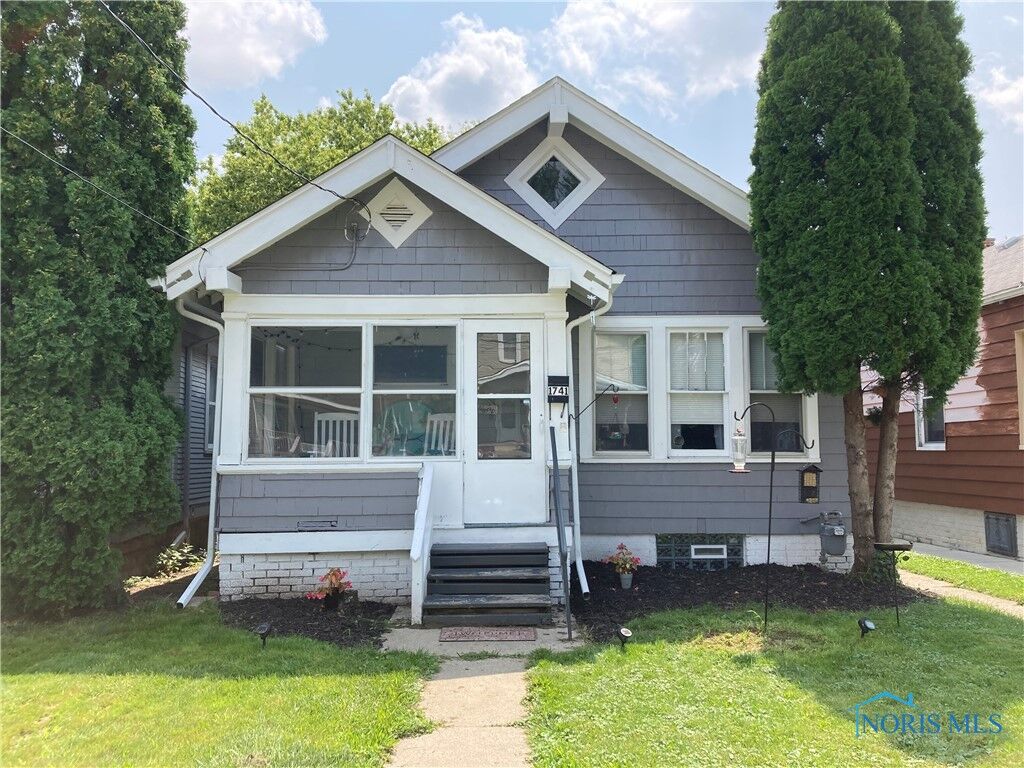 Property Photo:  1741 Brussels Street  OH 43613 