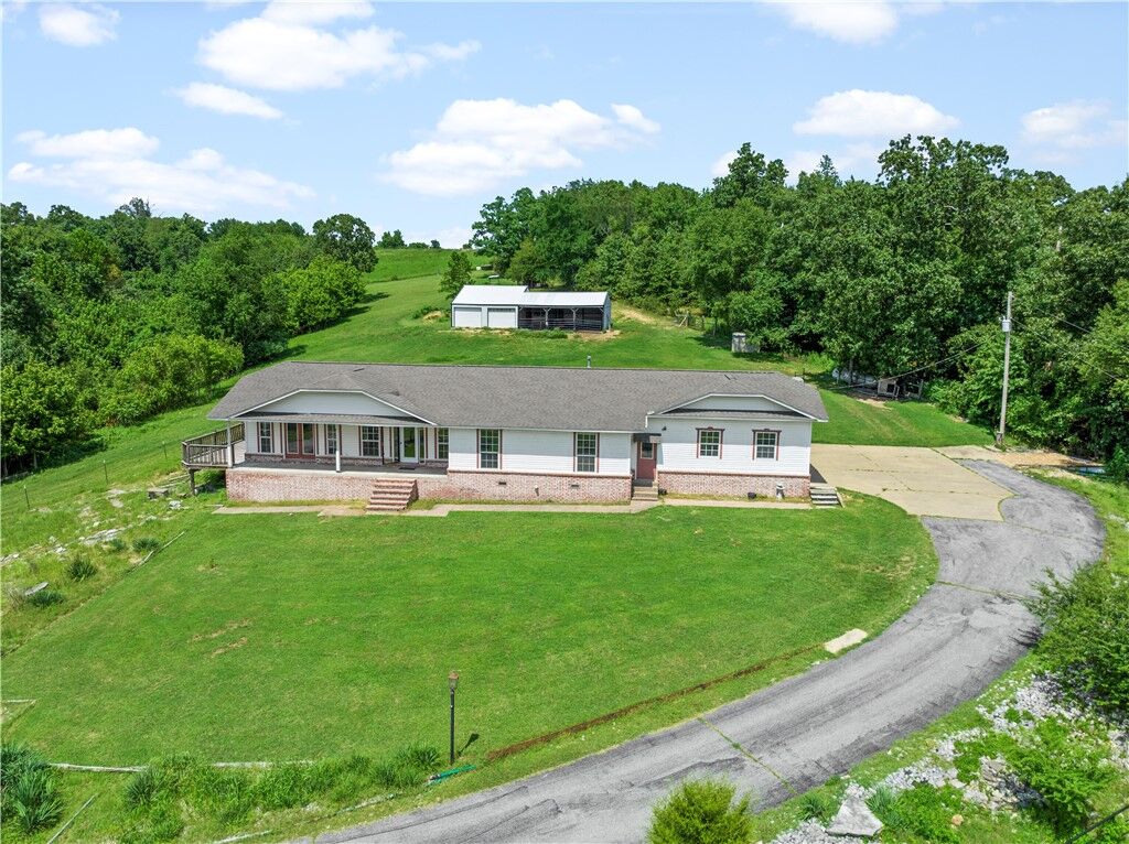 3 bed Siloam Springs home for sale 19188 Old Highway 68, Siloam