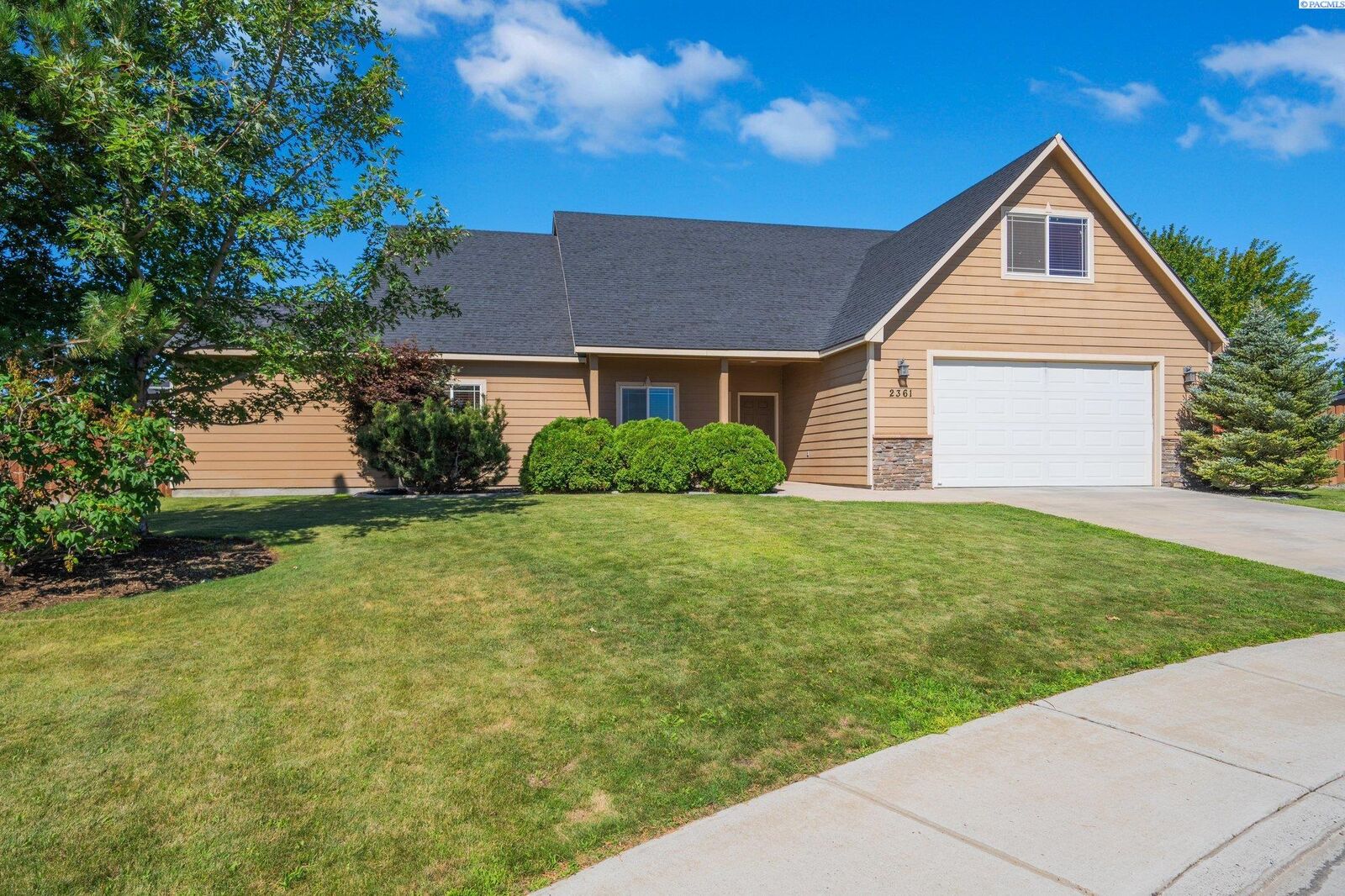 Property Photo:  2361 Losino Court  WA 99353 