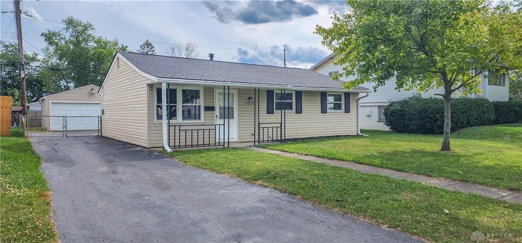 Property Photo:  4029 Briggs Road  OH 43228