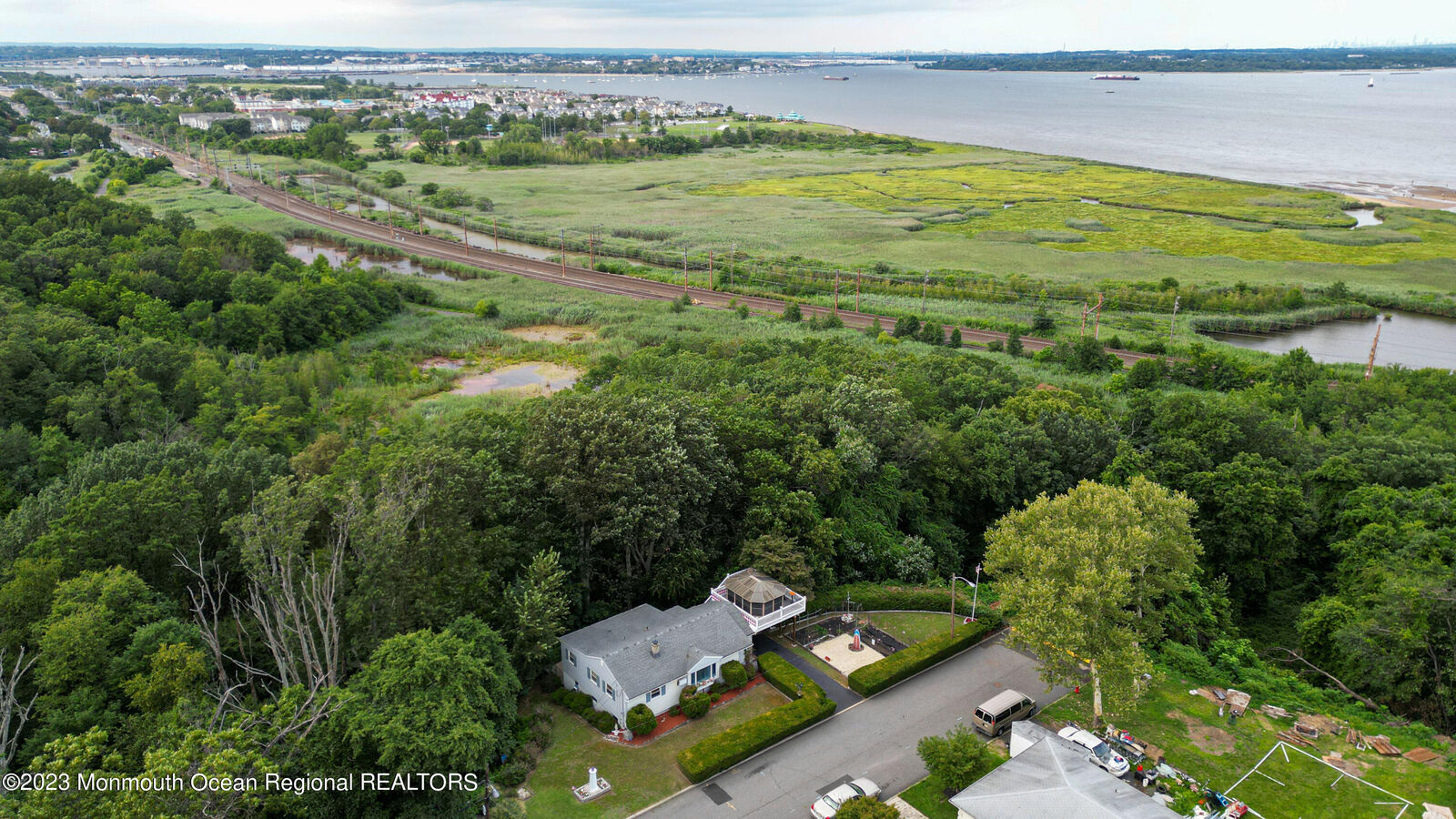 Property Photo:  65 Liberty Street  NJ 08872 