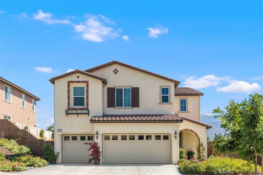 Property Photo:  11339 Vista Way  CA 92883 