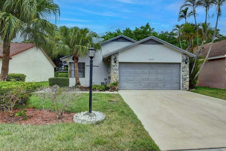 Property Photo:  9107 Chatsworth Cascades  FL 33434 