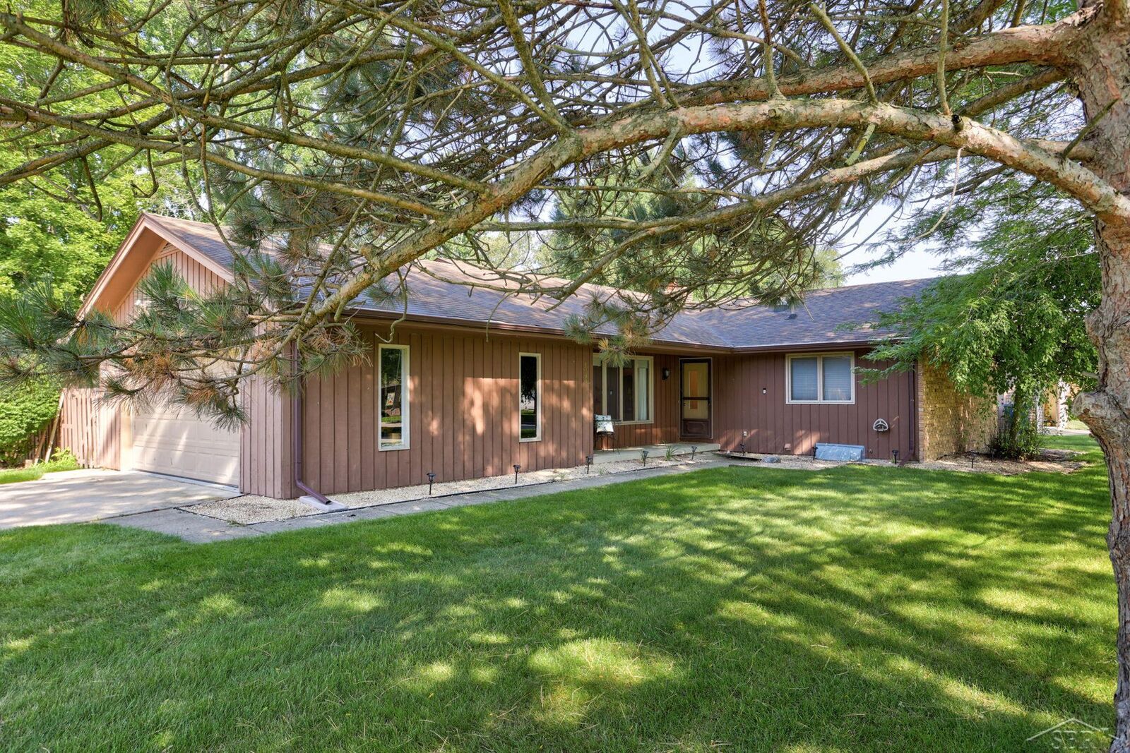 Property Photo:  1299 Cranbrook  MI 48638 