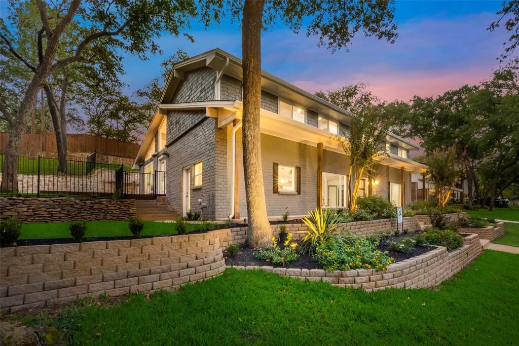 Property Photo:  1310 Pebble Creek  TX 76040 