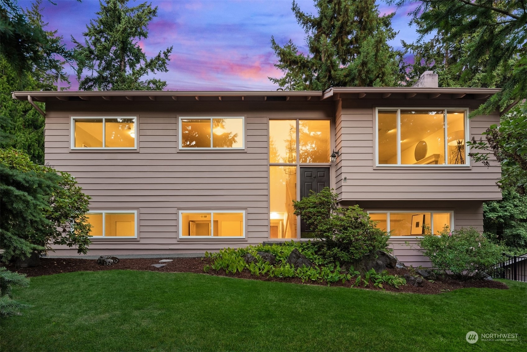 Property Photo: 11036 111th Avenue NE WA 98033