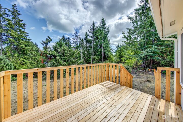 Property Photo:  103 W Wildwood Lane  WA 98320 