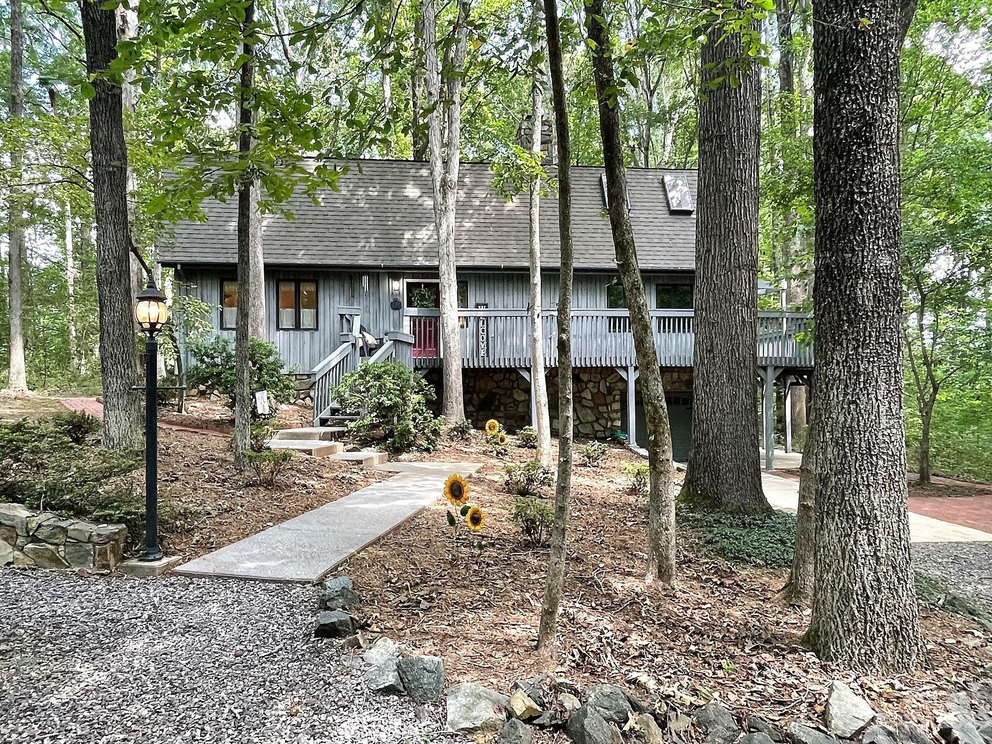 Property Photo:  160 Settlers Haven Road  NC 27013 