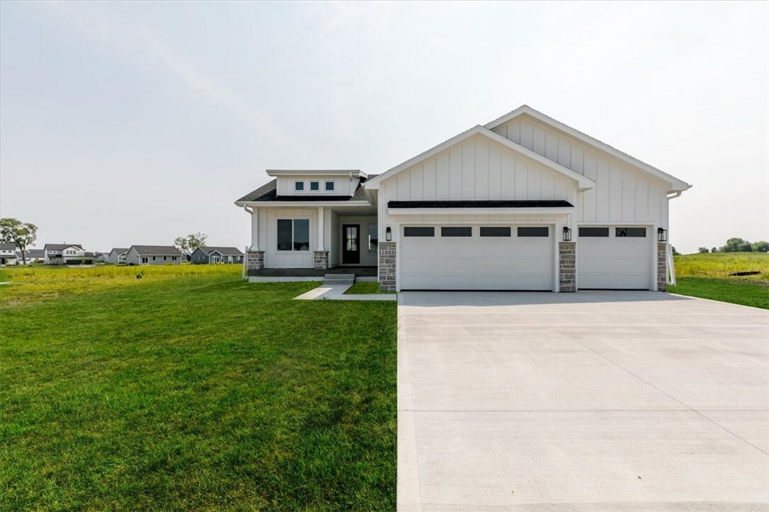 Property Photo:  1033 Westridge Street SW  IA 50035 