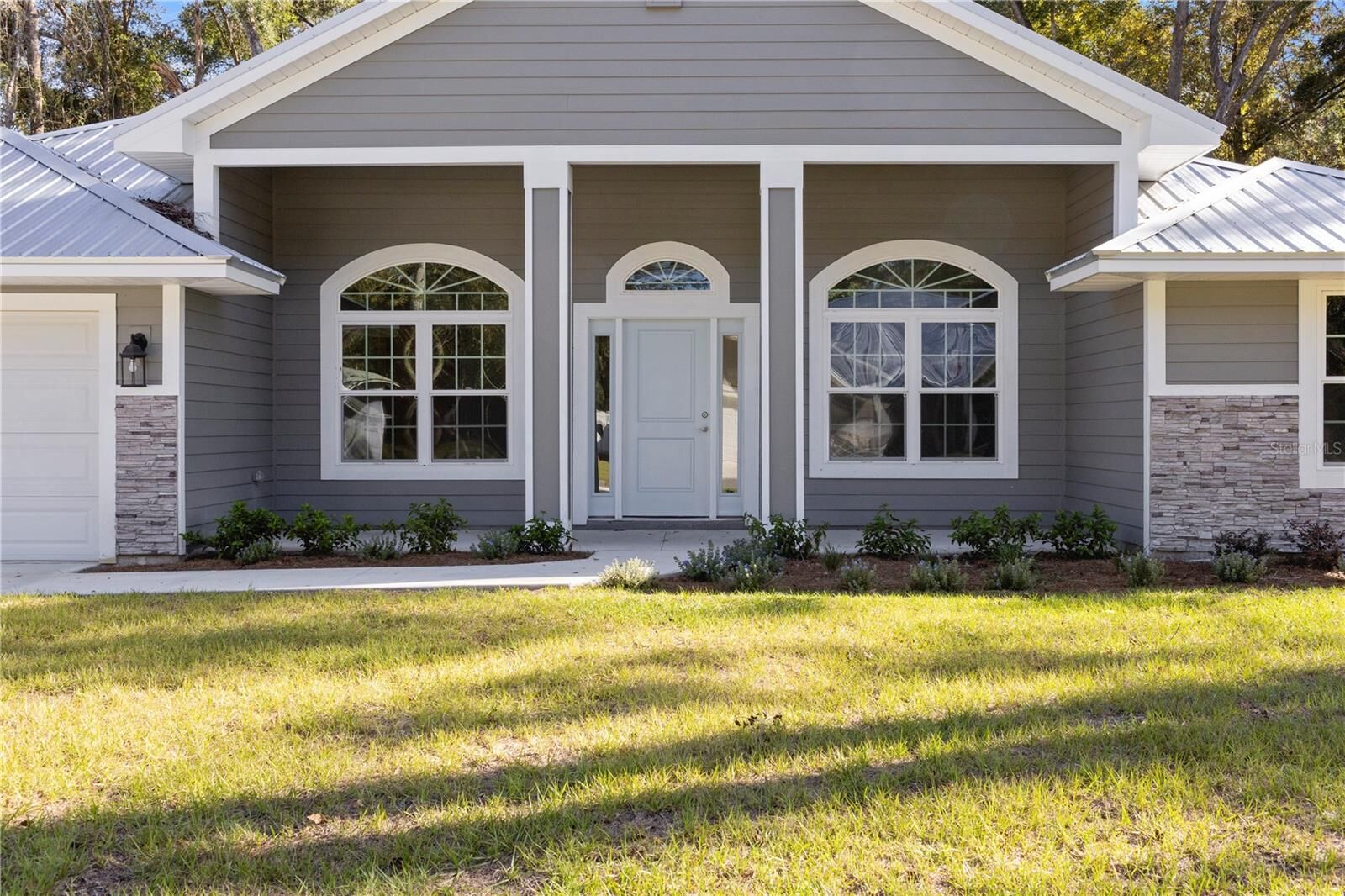 Property Photo: 9204 Katherine Way FL 32693