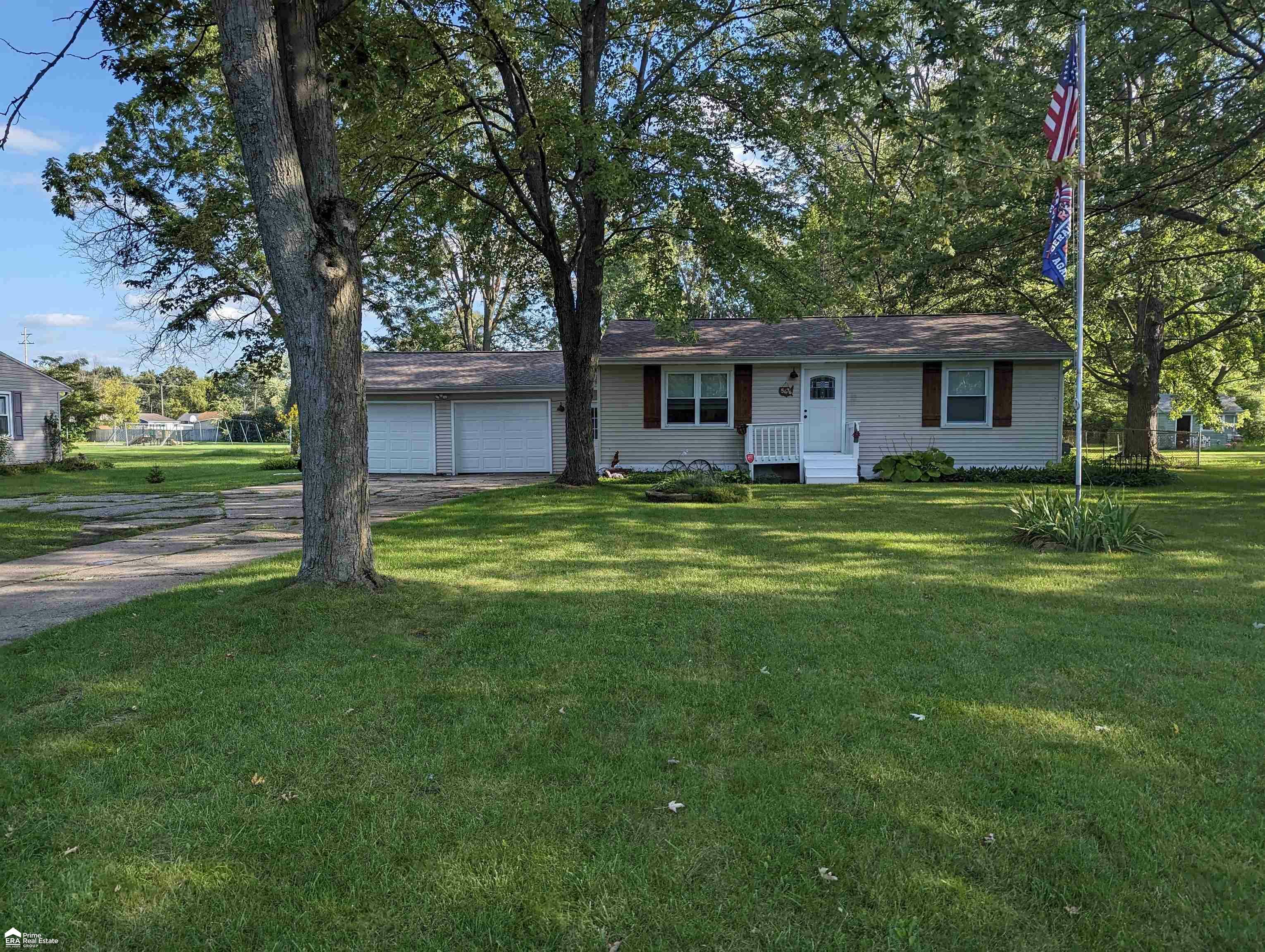 Property Photo:  5476 Lippincott  MI 48519 