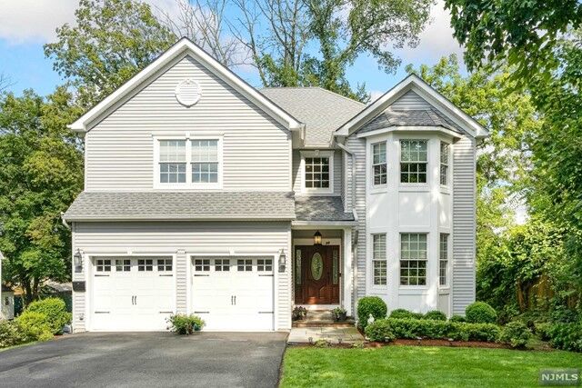 Property Photo:  59 North Western Avenue  NJ 07405 