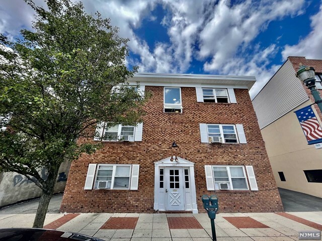 Property Photo: 527-529 Kearny Avenue 8 NJ 07032
