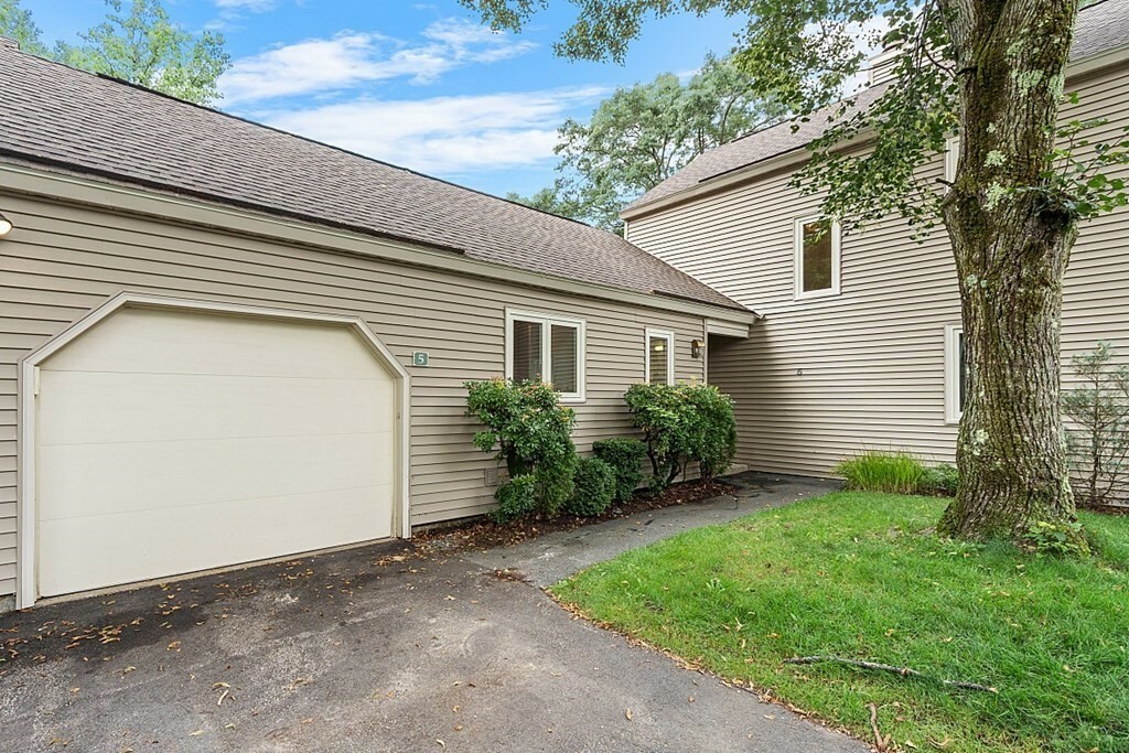 Property Photo: 5 Daybreak 5 MA 01778