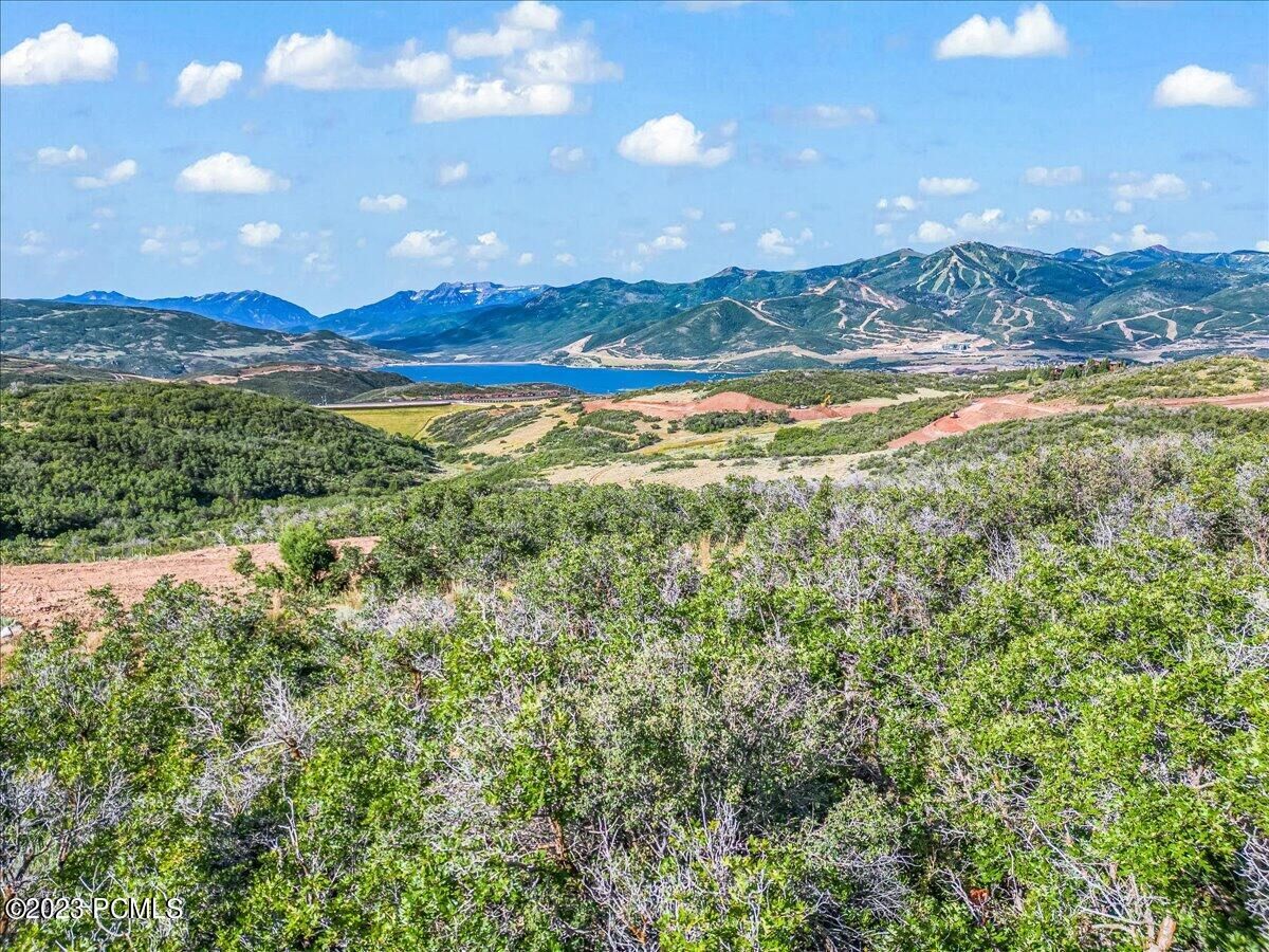 Property Photo:  2205 E Golden Eagle Circle  UT 84036 