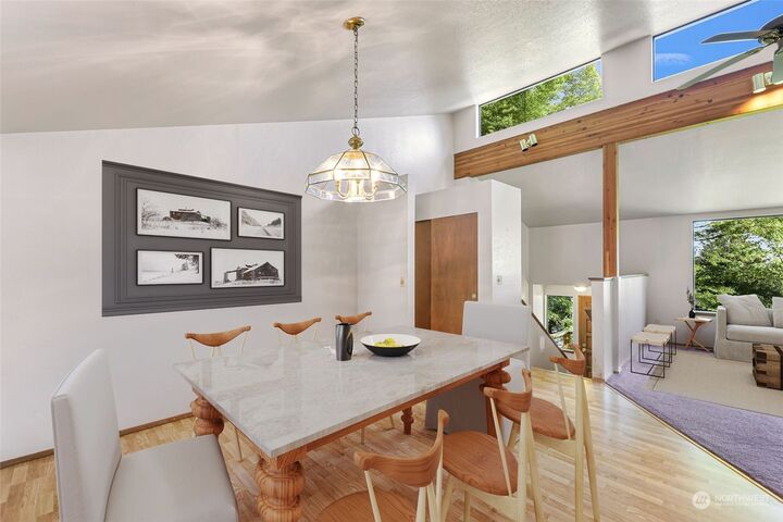 Property Photo:  1109 Pawnee Lane  WA 98273
