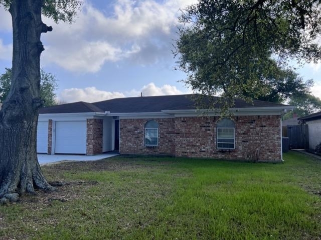Property Photo: 1725 Shirley Cir TX 77707