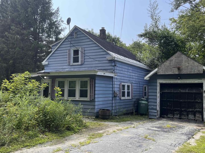 Property Photo:  15 Bank Avenue  NH 03743 