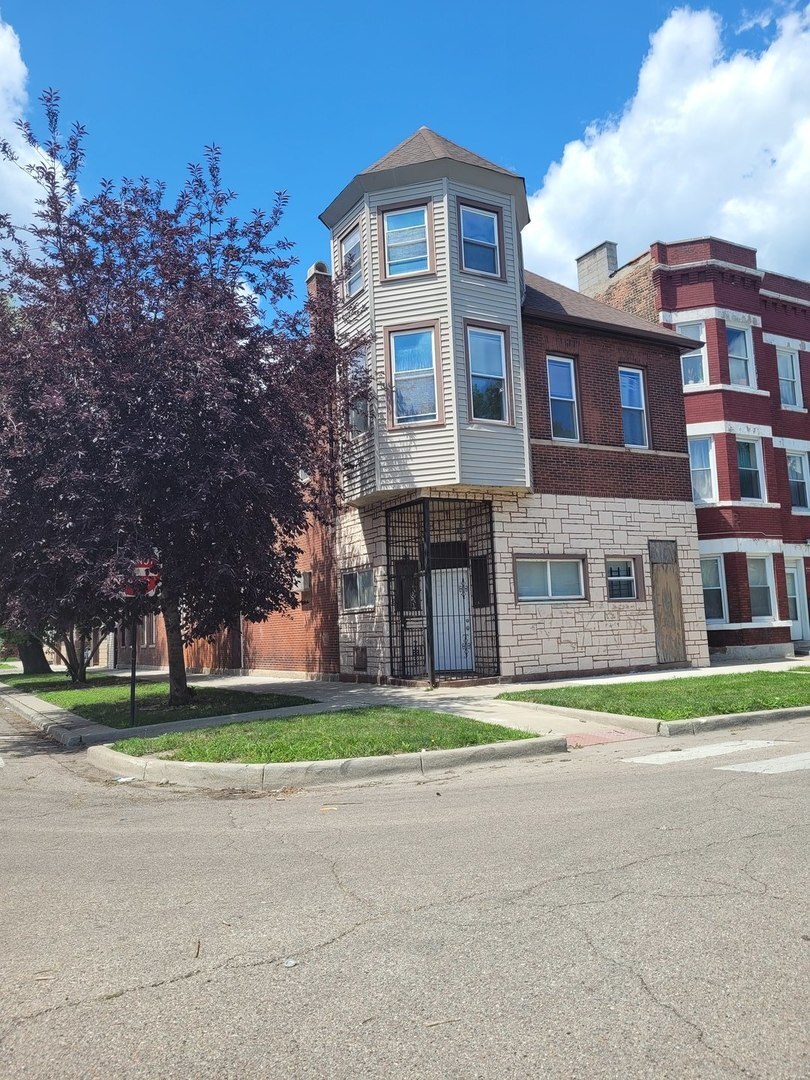 Property Photo: 8360 S Mackinaw Avenue 1F IL 60617
