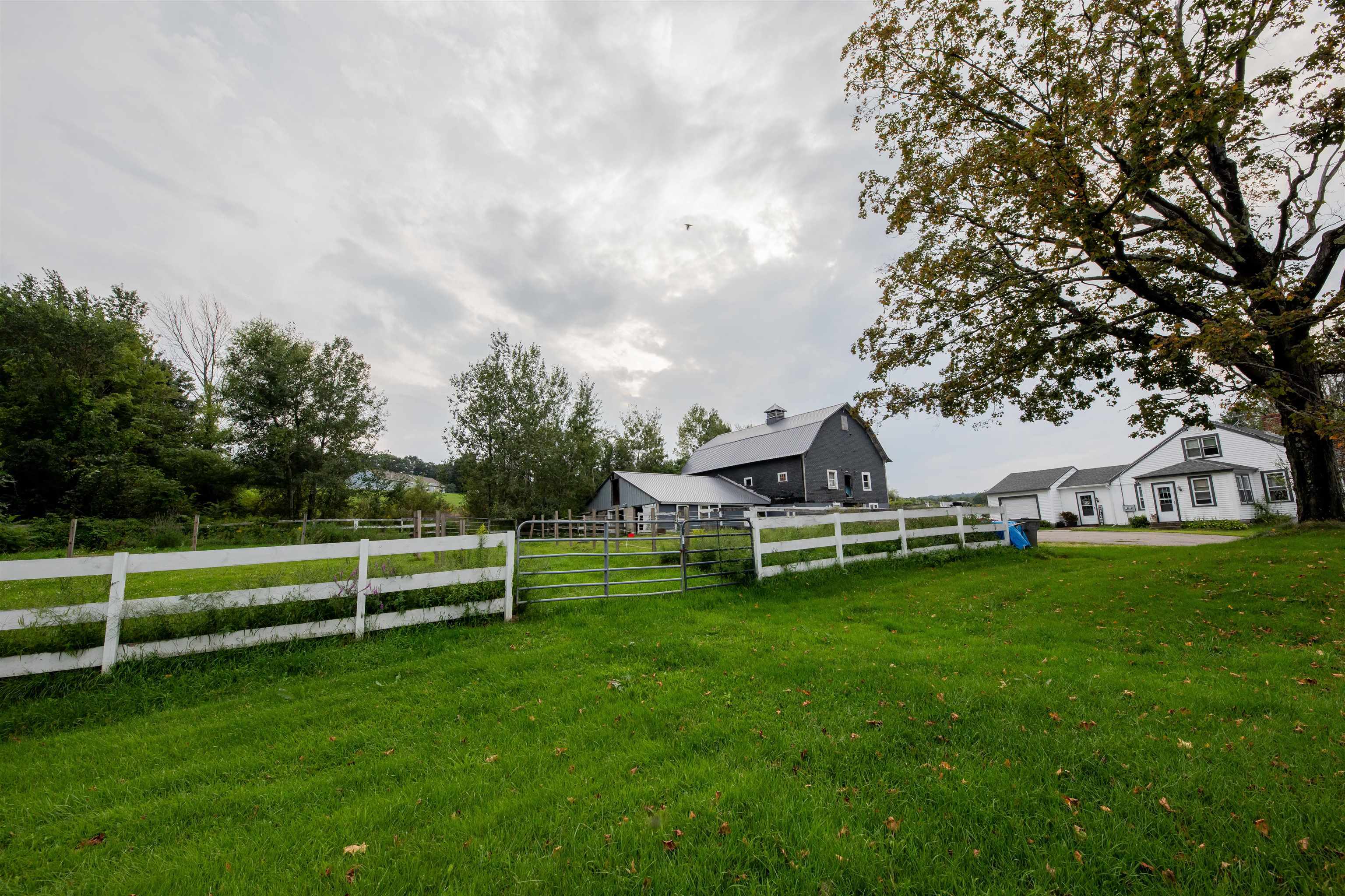 Property Photo:  476 Old Turnpike Road  NH 03048 