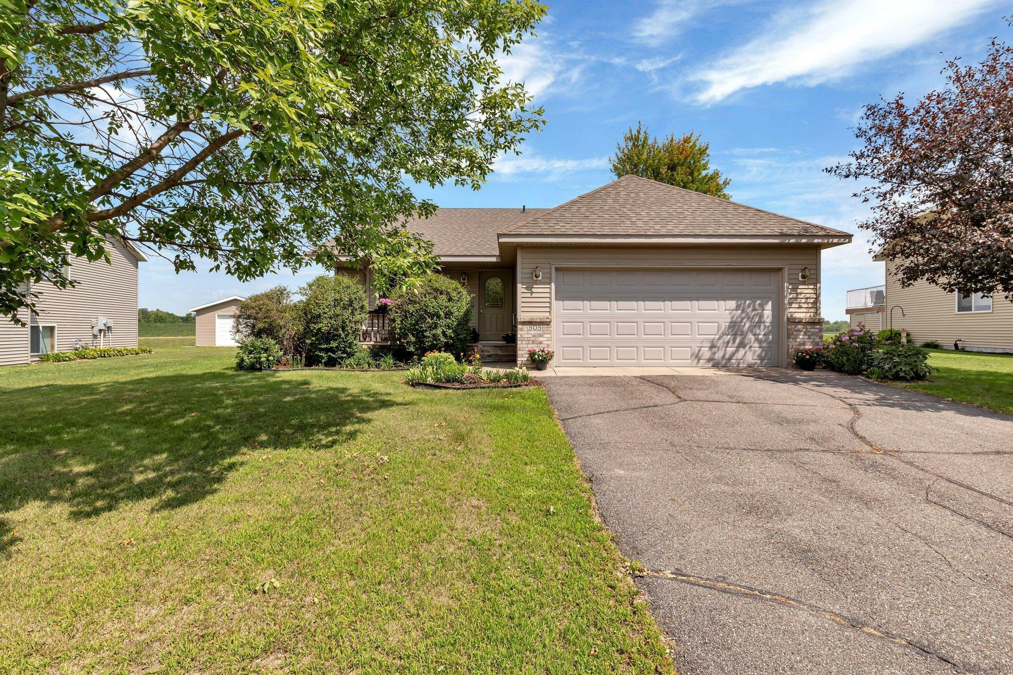 Property Photo: 505 Burberry Way MN 56307