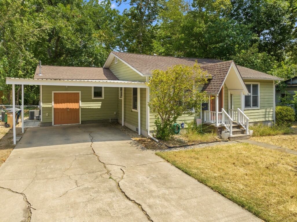 Property Photo: 1704 Romeria Drive TX 78757