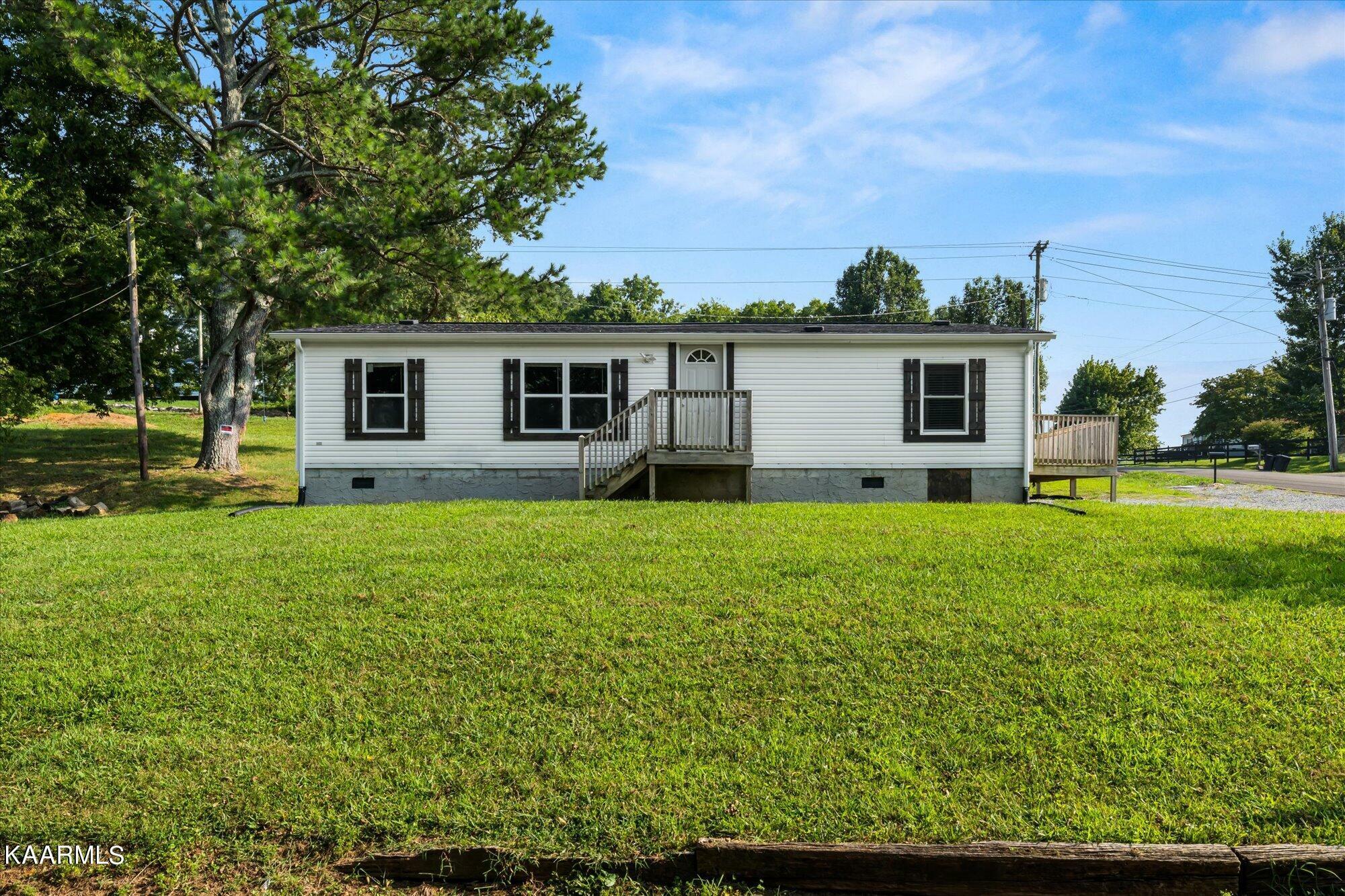 Property Photo:  800 Fair St  TN 37874 