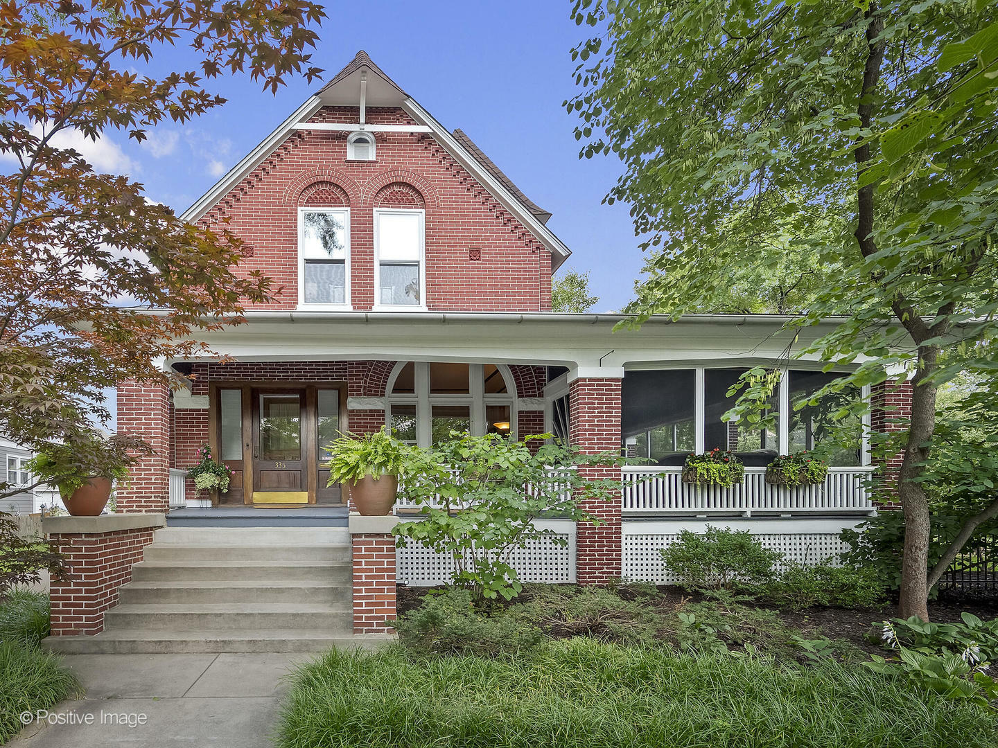 Property Photo:  335 N Kensington Avenue  IL 60526 