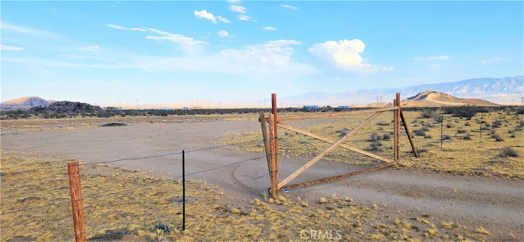 Property Photo: 32759 Meadow Lark Lane CA 92356