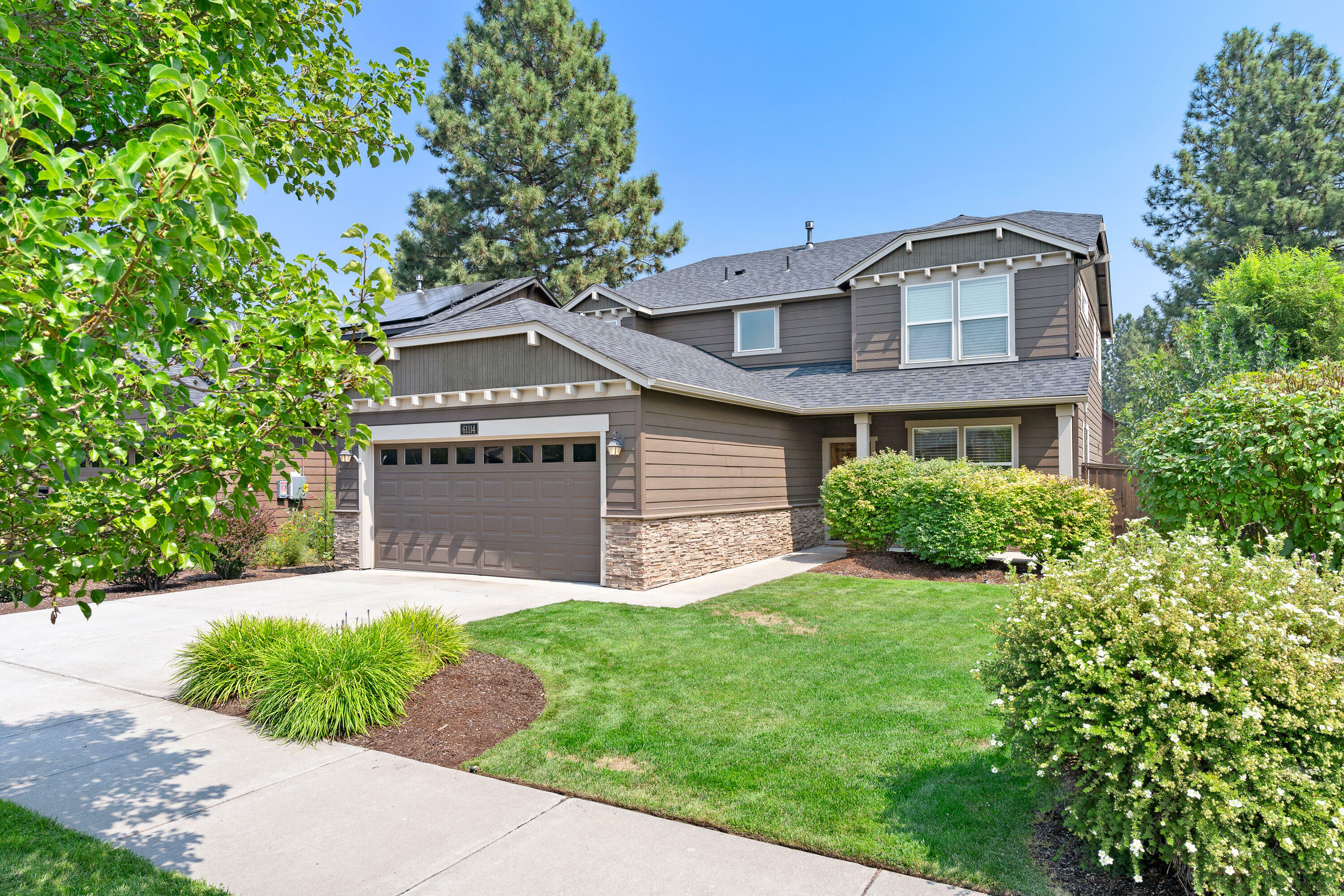 Property Photo:  61114 Montrose Pass Street  OR 97702 