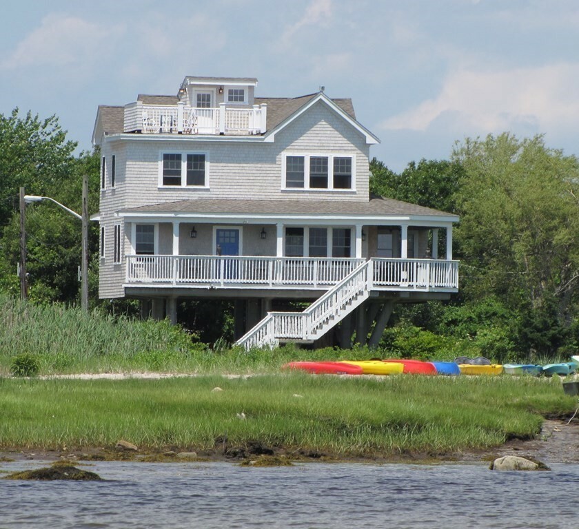 Property Photo: 4 Creek St 4 MA 02739