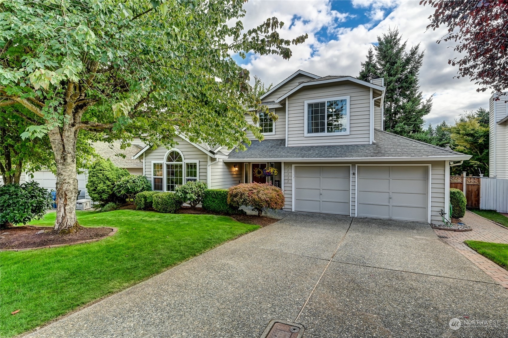 Property Photo:  22332 126th Place SE  WA 98031 