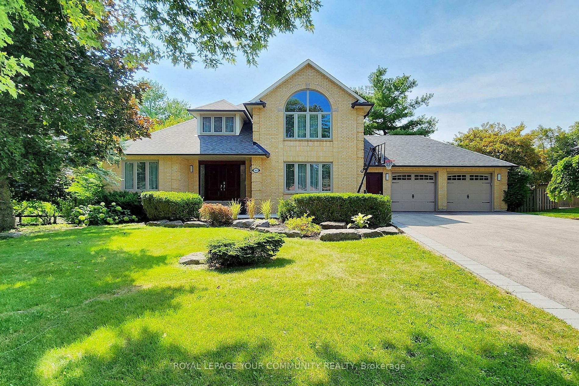 Property Photo: 143 Sheardown Dr ON L0G1N0