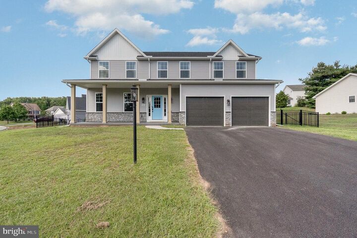 101 Hartford Dr  Middletown PA 17057 photo