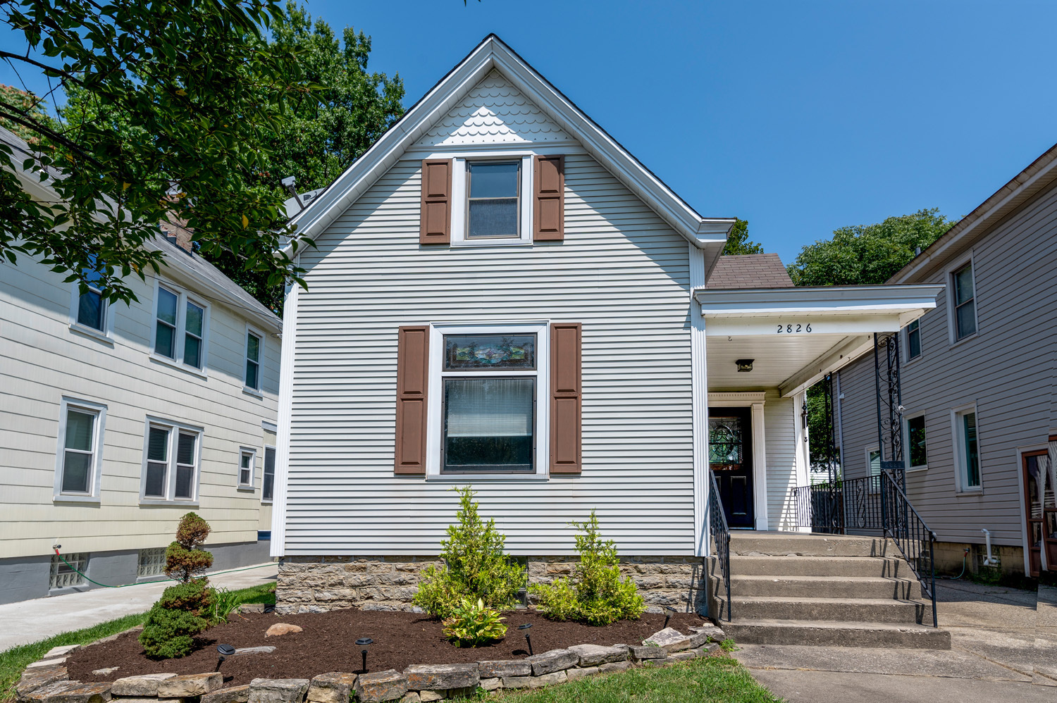 Property Photo: 2826 Astoria Ave OH 45208