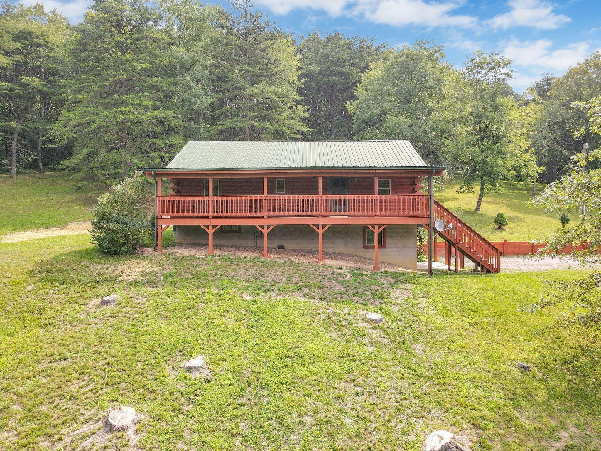 Property Photo:  21234 Clay Lick Road  OH 43138 