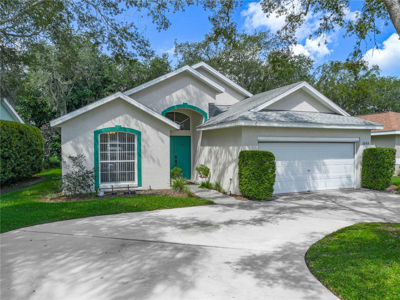 Property Photo:  1045 Tequesta Trail  FL 33898 