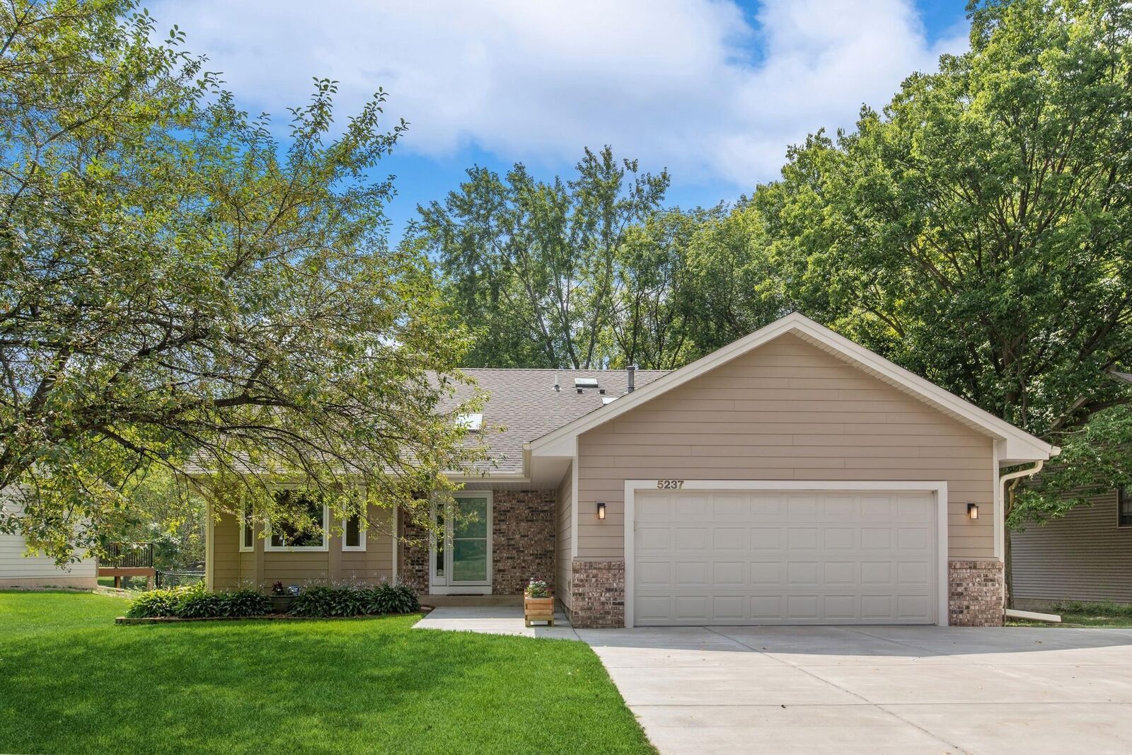 Property Photo:  5237 W 145th Street  MN 55378 