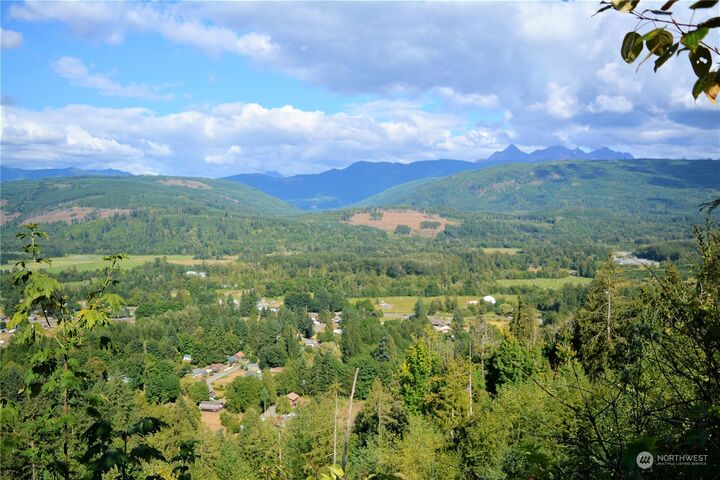 5 Xxx Galbraith Road  Deming WA 98244 photo