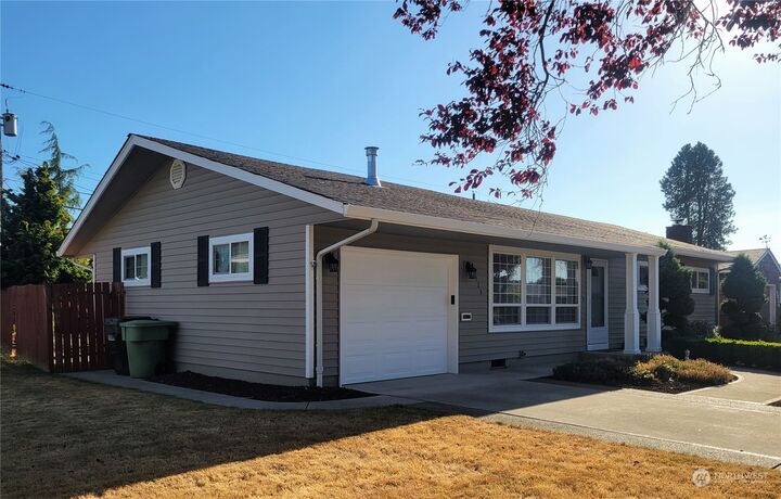 Property Photo:  2529 Taylor Avenue  WA 98632 