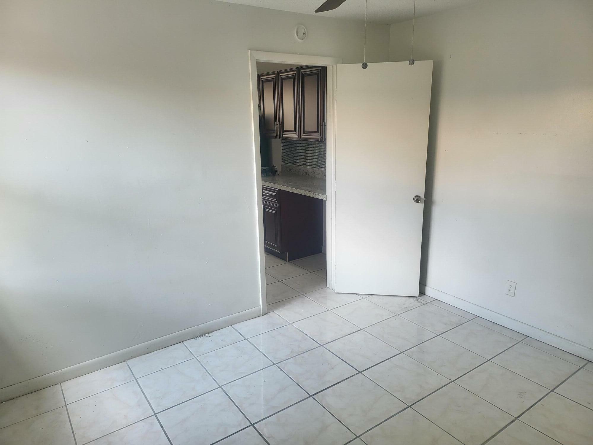 Property Photo:  1271 NW 29th Terrace 3  FL 33311 